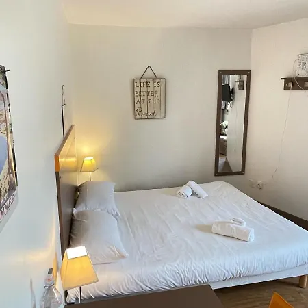 Piscine & Parking By Connexion * 戛纳